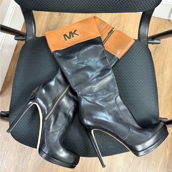 Michael Kors high heeled Hayley boots size 8 - Picture 5 of 12